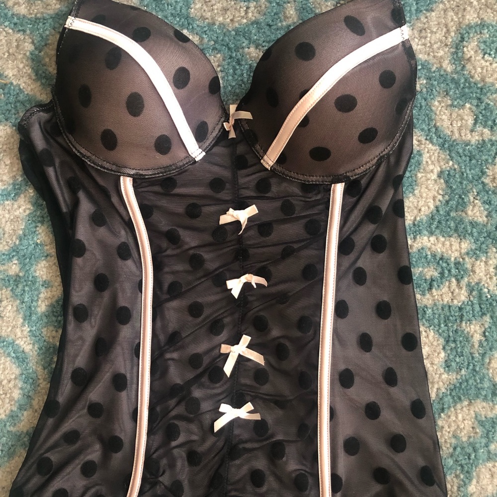 Used lingerie size 36B